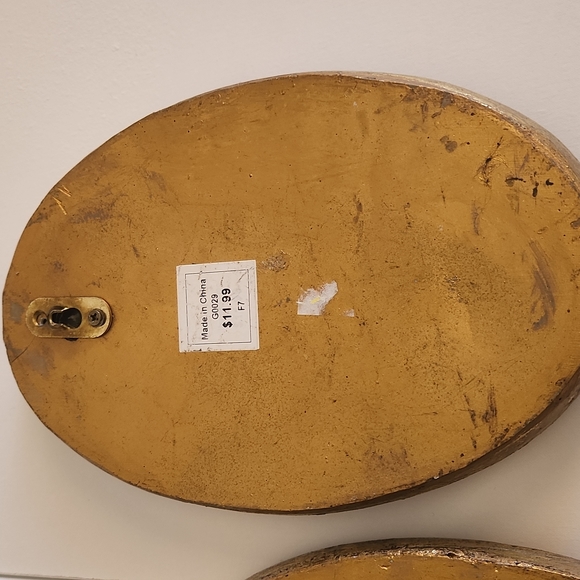 Gold color wall decor Pair of 2 - Picture 6 of 6